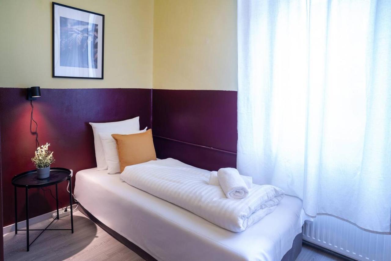 Central And Large Ac Home Away From Home Budapest Exteriör bild