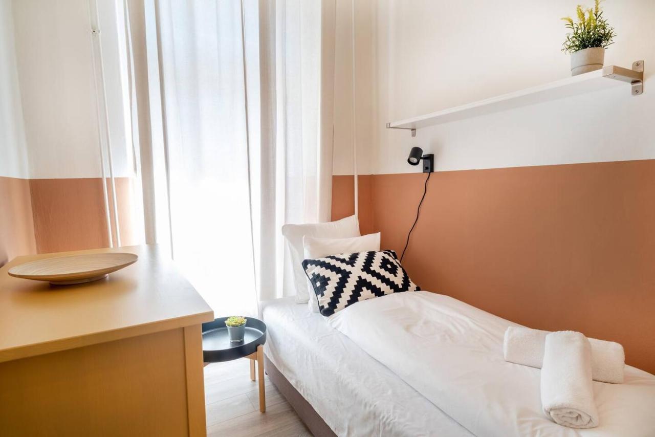 Central And Large Ac Home Away From Home Budapest Exteriör bild
